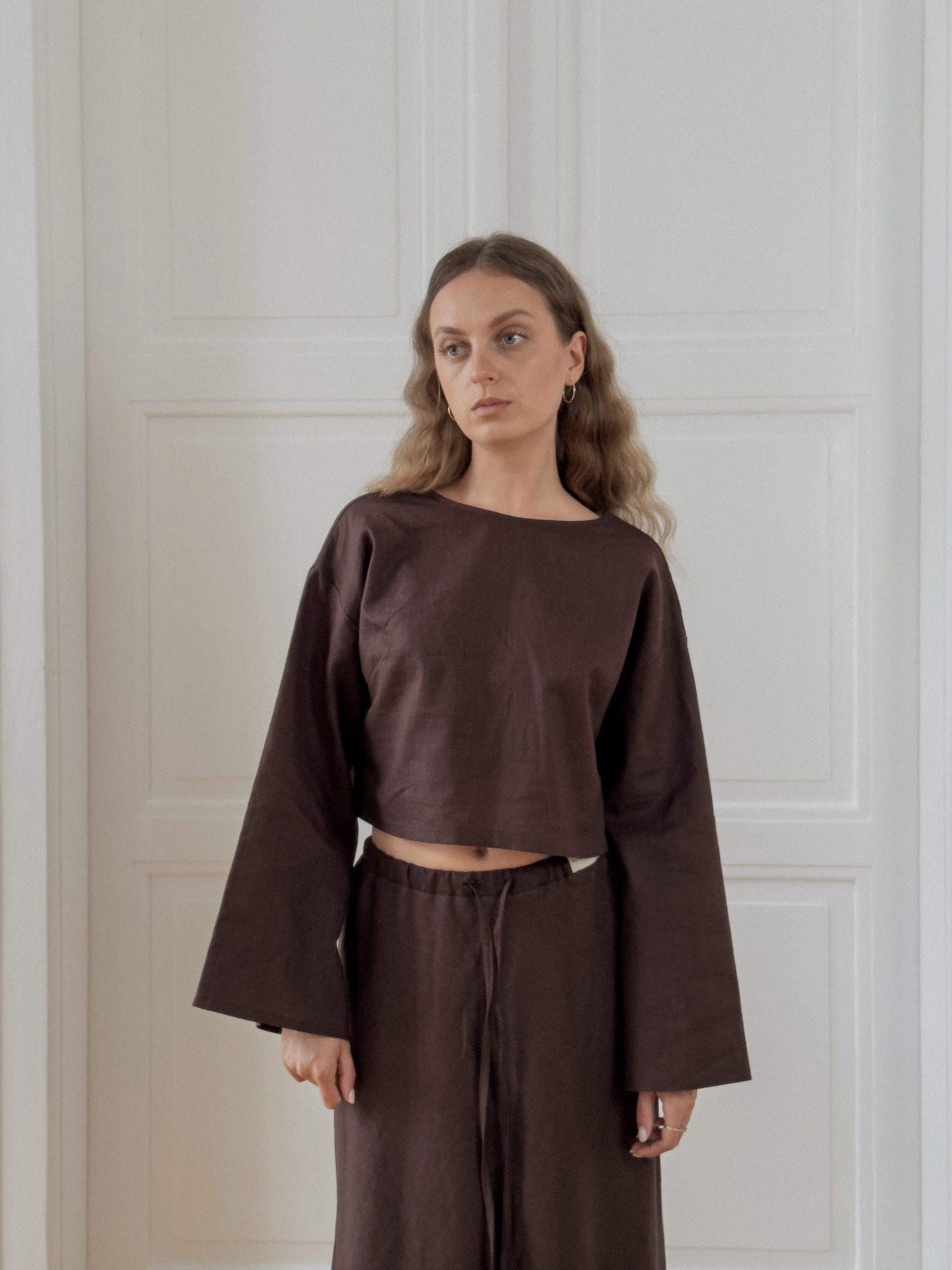 TERRA umber linen top